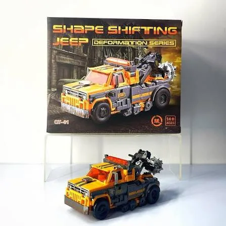 STUDIO VOYAGER QT-01 / BATTLETRAP (SHAPE SHIFTING)