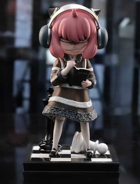 FIGURE SPY X FAMILY - ANYA (LIGHT YAGAMI DEATH NOTE COSPLAY) 17CM
