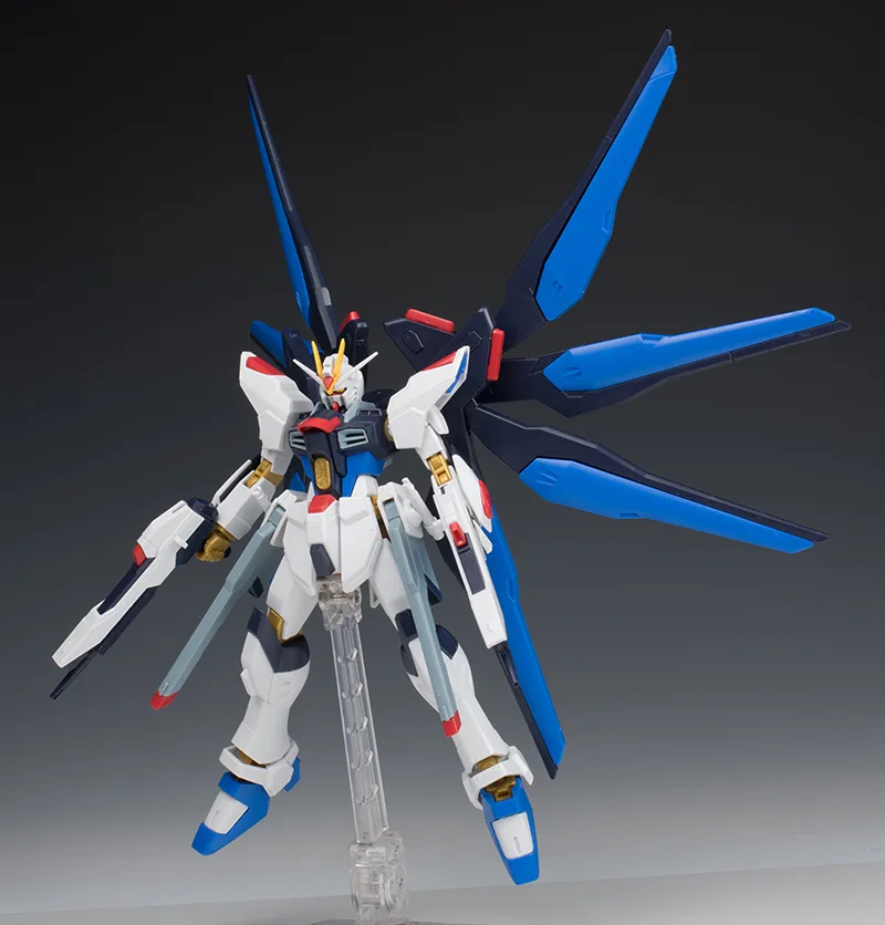 GAOGAO 201 HG STRIKE FREEDOM (TANPA WING TRANS)