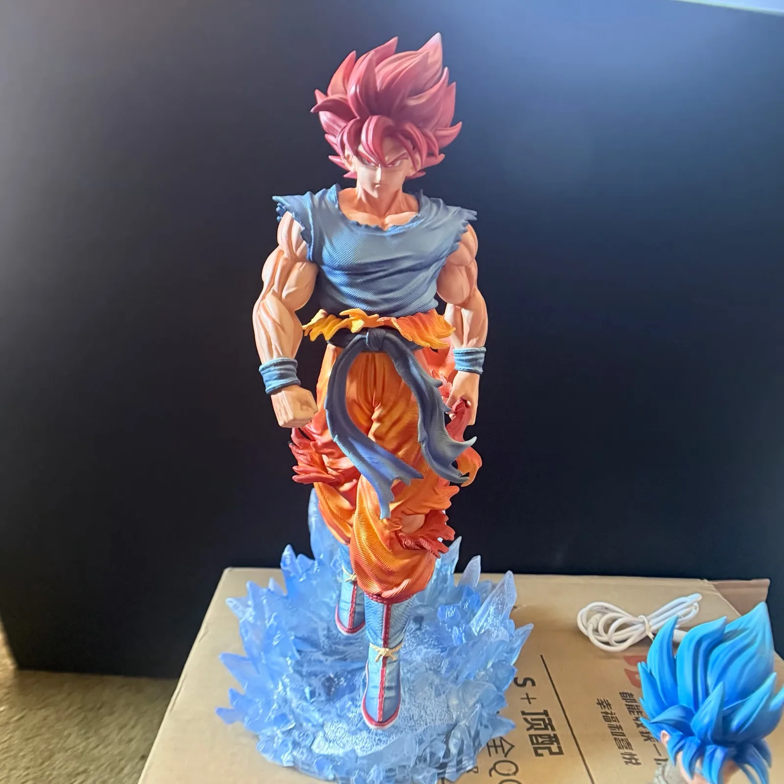 FIGURE DB - GOKU SS BLUE KYLIN JT 2HS 33CM