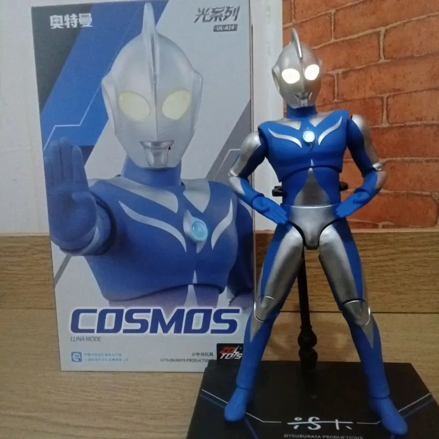 ZD TOYS - ULTRAMAN COSMOS (LUNA MODE)