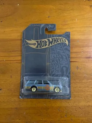 HW `71 DATSUN 510 WAGON GREY