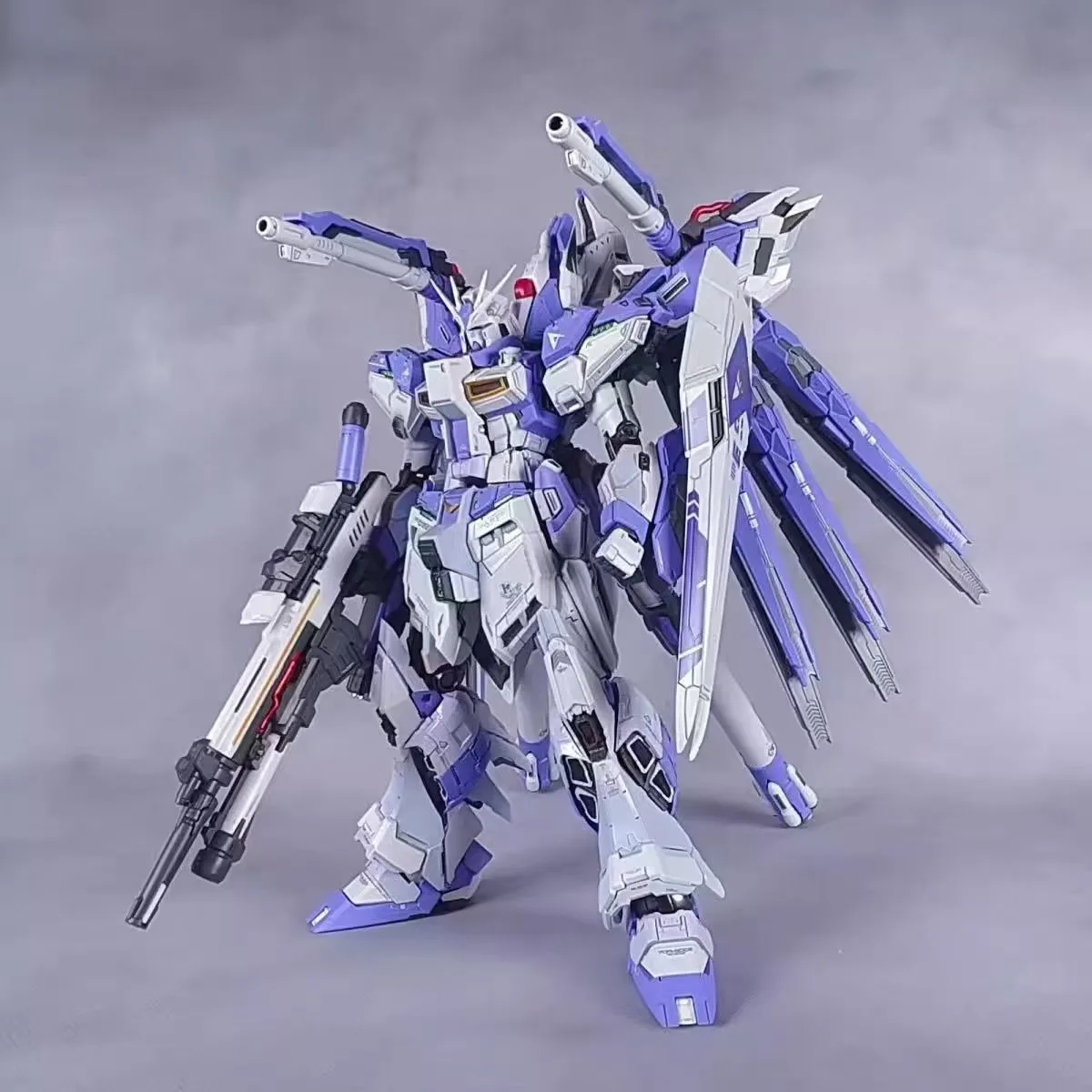V-TIGER MG 1/100 HI-NU TIGER GUNDAM