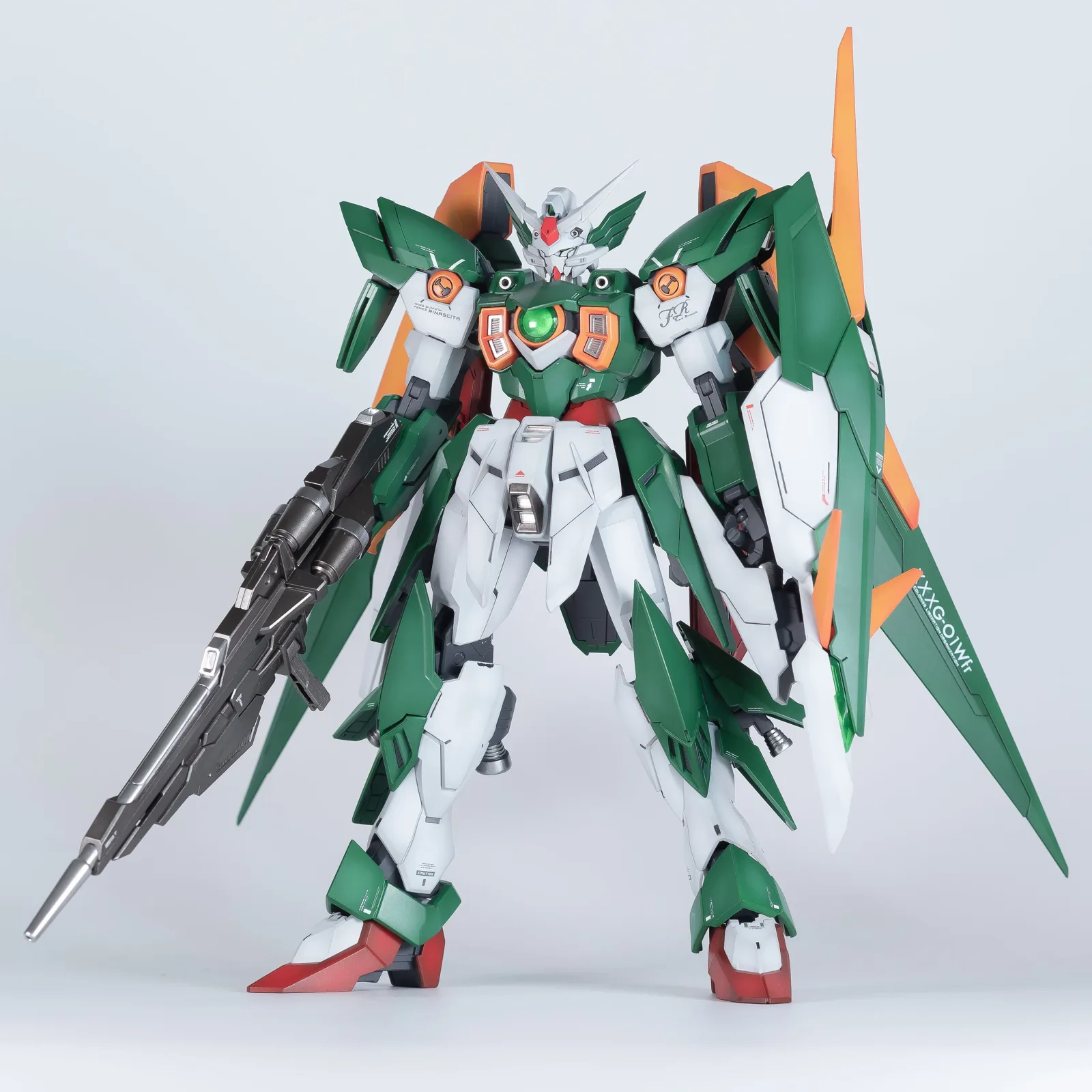 BANDAI MG GUNDAM FENICE RINACISTA